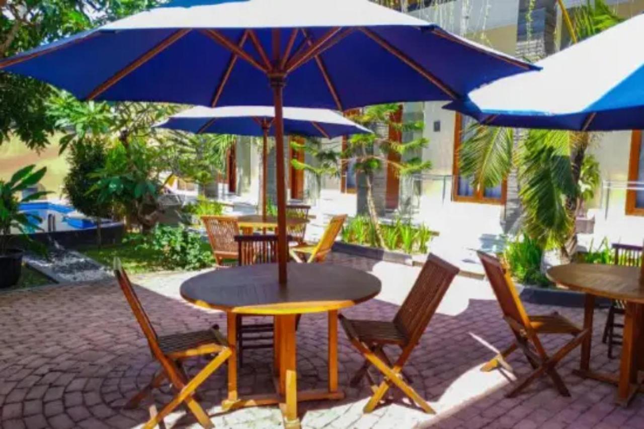 Oyo Flagship 91237 Ratu Guest House Kedunganan Eksteriør billede