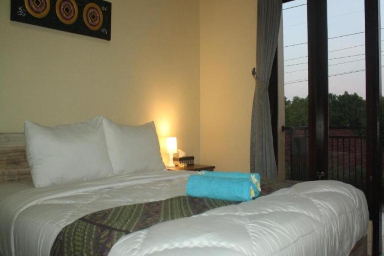 Oyo Flagship 91237 Ratu Guest House Kedunganan Eksteriør billede